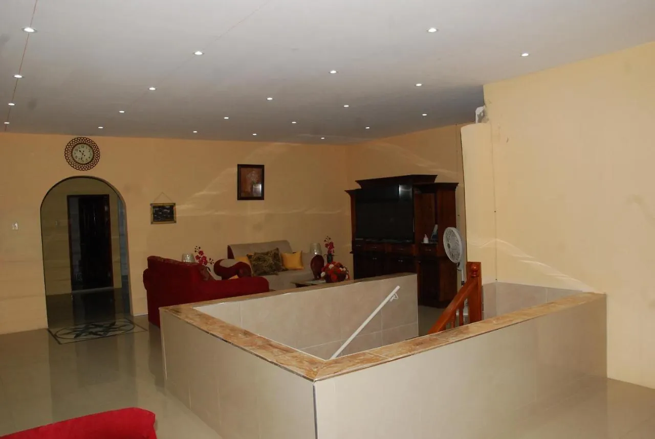 ゲストハウス Casa De Montego Bay Guesthouse
