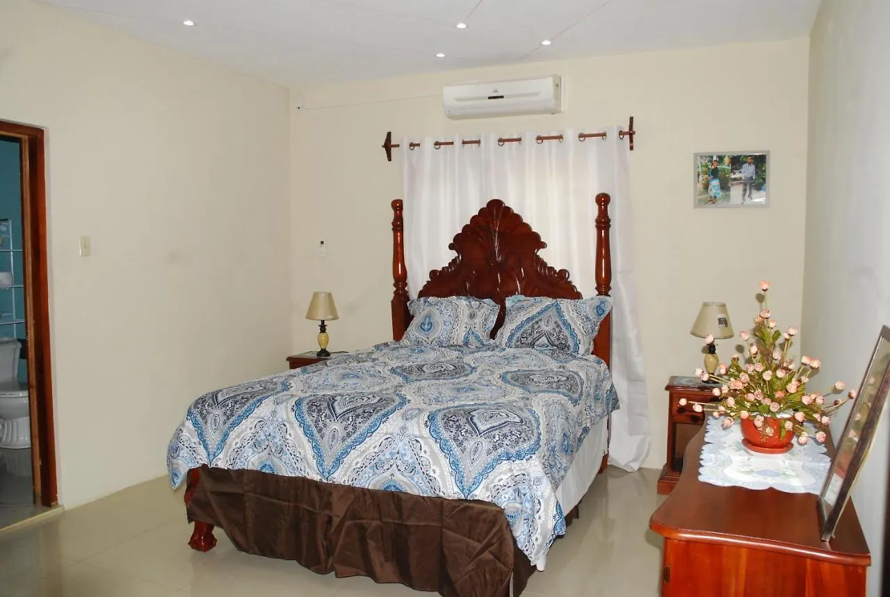 Casa De Montego Bay Guesthouse 0*,  ジャマイカ